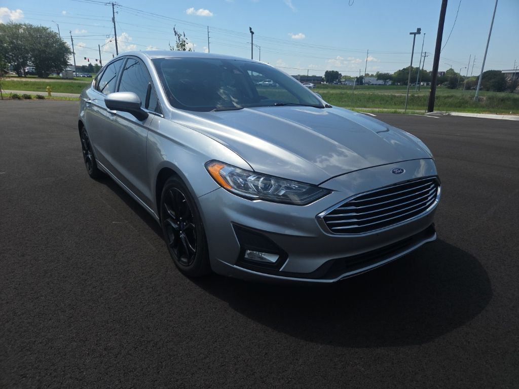 Silver 2020 Ford Fusion Sedan Front-Wheel Drive 6-Speed Automatic