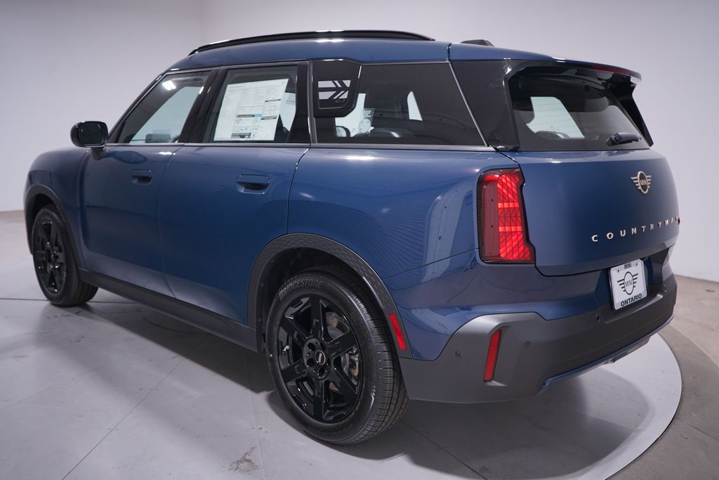 Thumbnail: 2027 MINI Cooper Countryman - 3