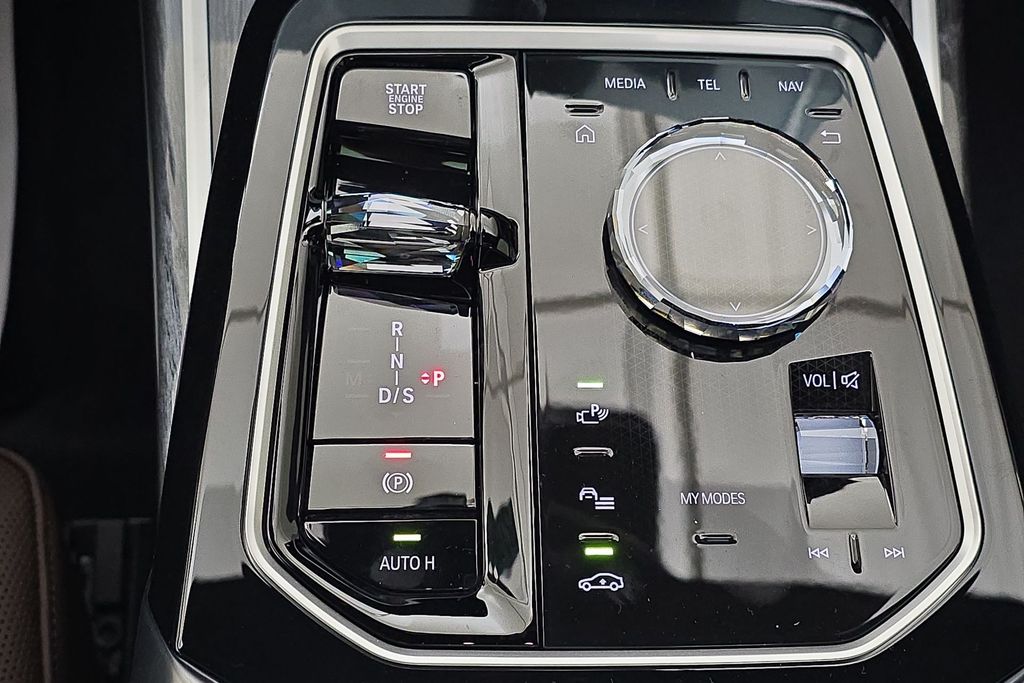 2026 Bmw 750e 750e xDrive photo 18