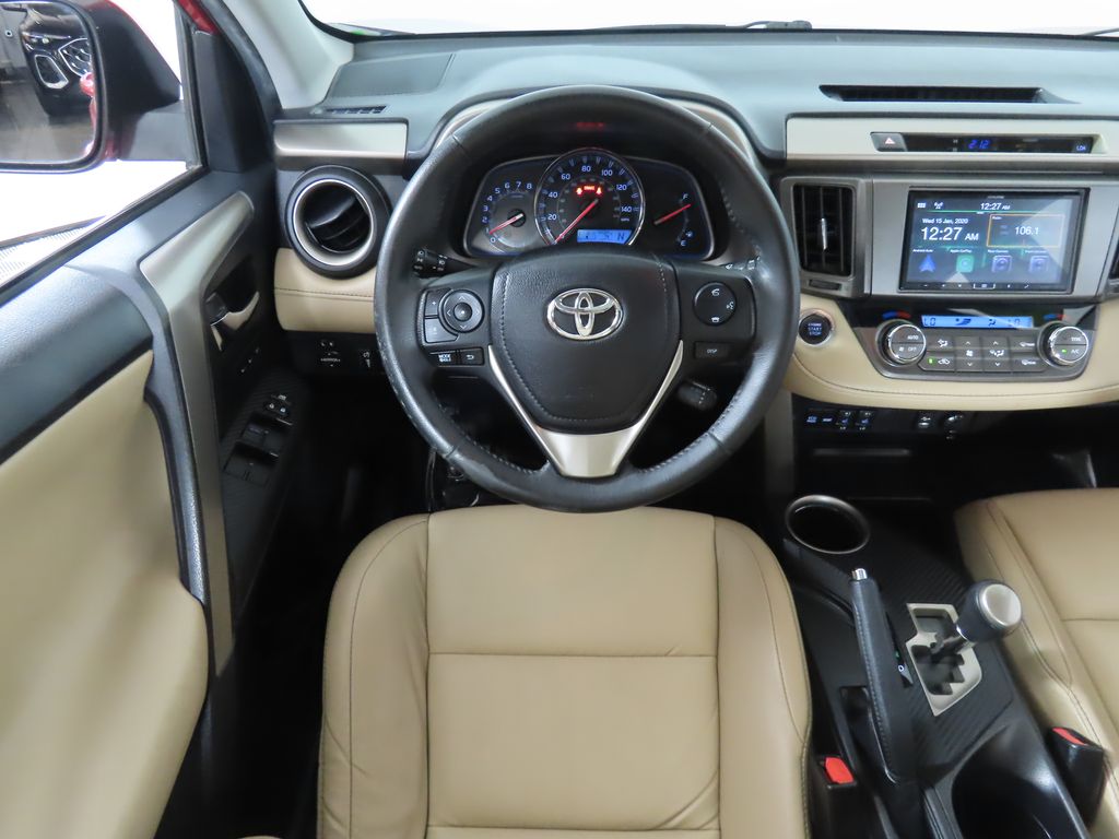 Thumbnail: 2014 Toyota RAV4 - 12