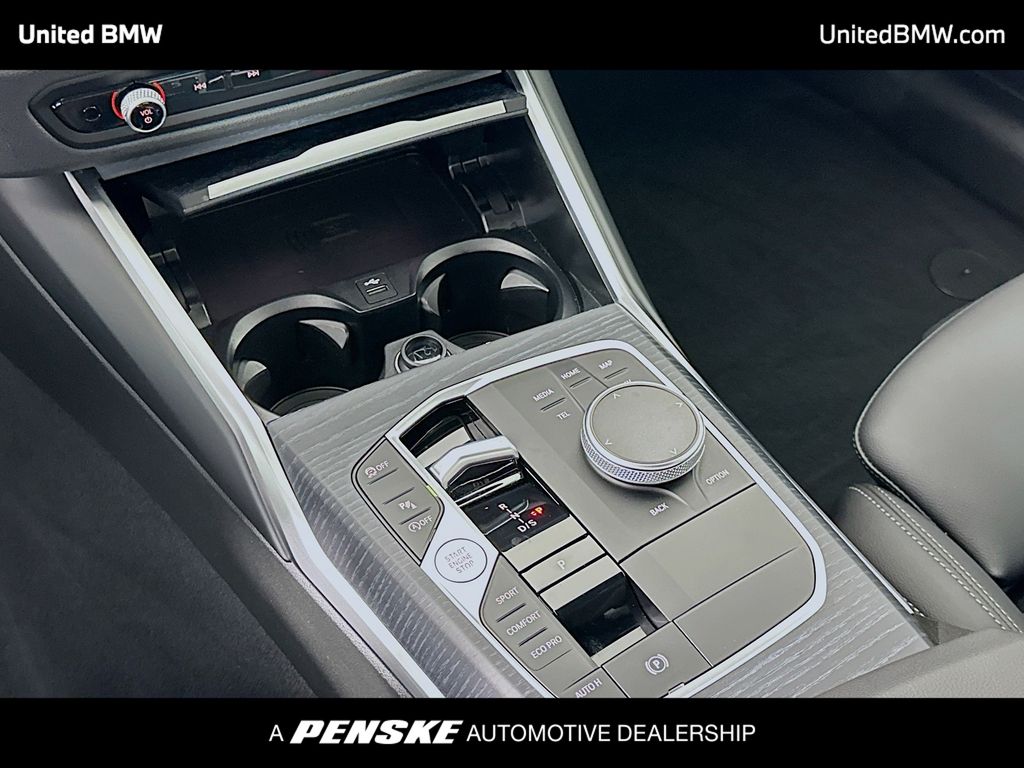 Thumbnail: 2025 BMW 3 Series - 17