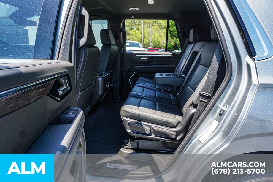 Used 2025 Gray Chevrolet LT image 21