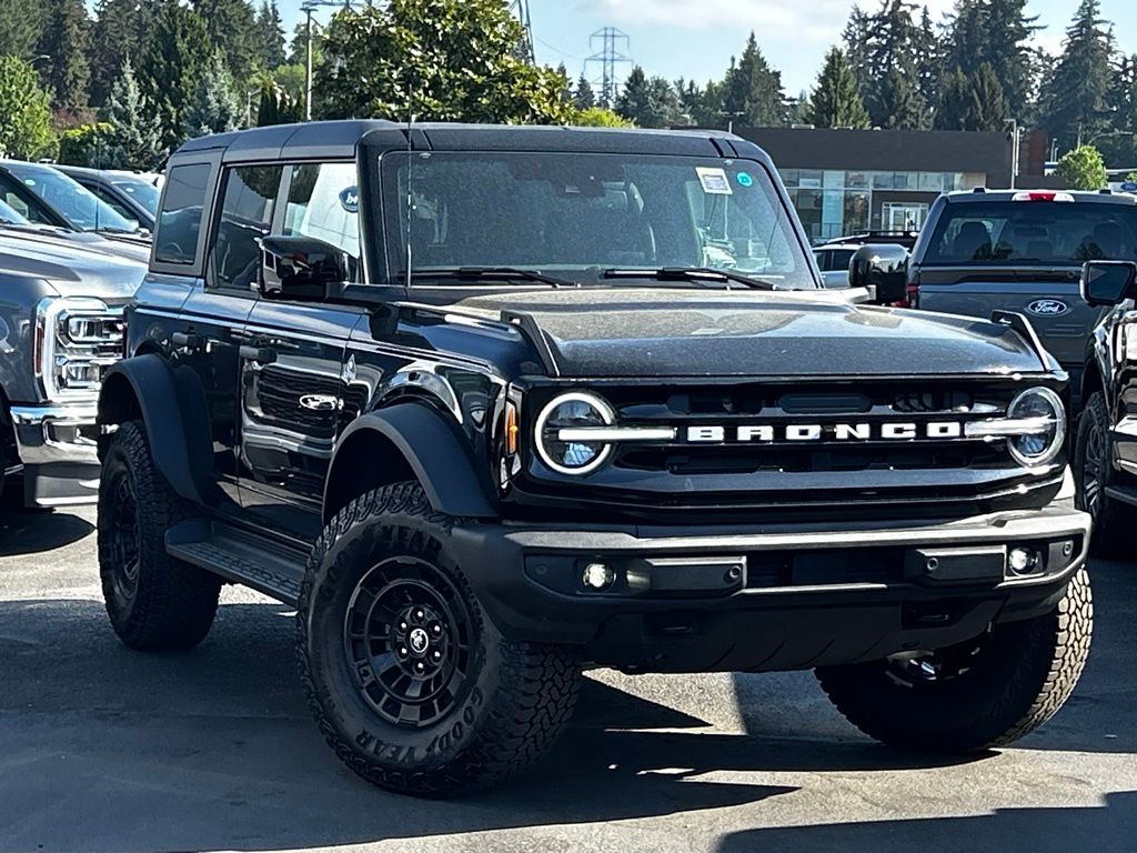 2026 Ford Bronco Outer Banks 4x4's photo