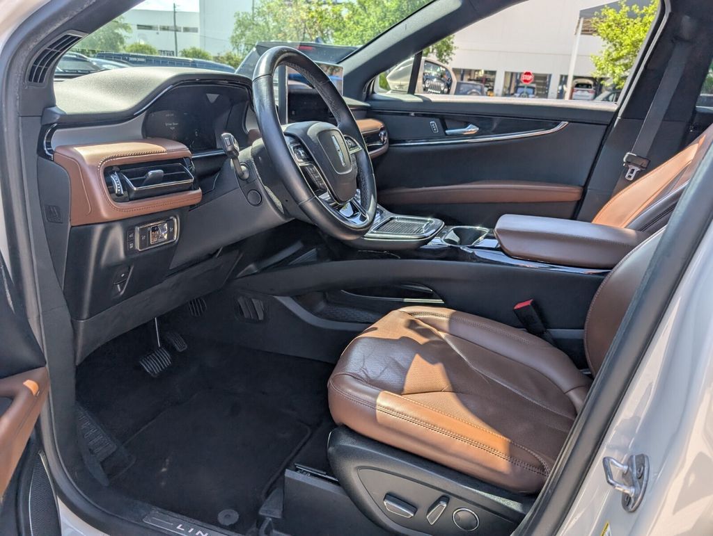 used 2022 Lincoln Nautilus car, priced at $29,500