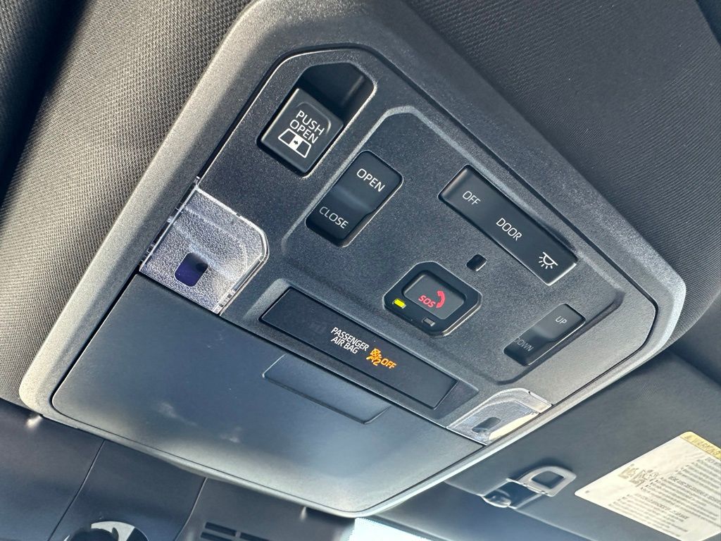 2025 Toyota Tacoma TRD Off-Road Double Cab photo 18