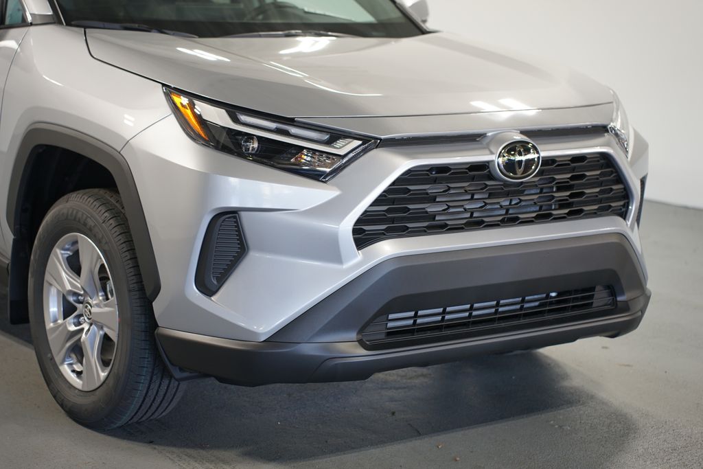 Thumbnail: 2025 Toyota RAV4 - 4