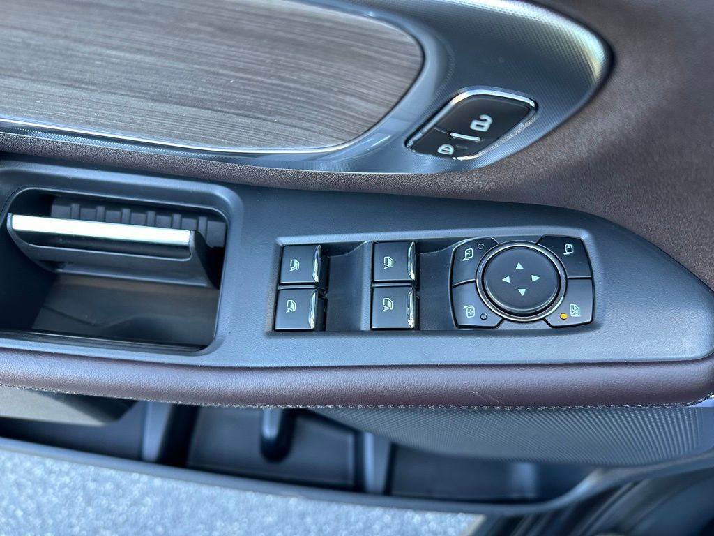 2026 Ford Expedition Max Platinum Gray at Grove City Ford
