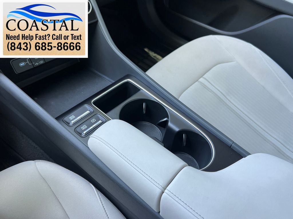 2025 Hyundai Sonata SEL Black at Matthews Motors of Wilmington