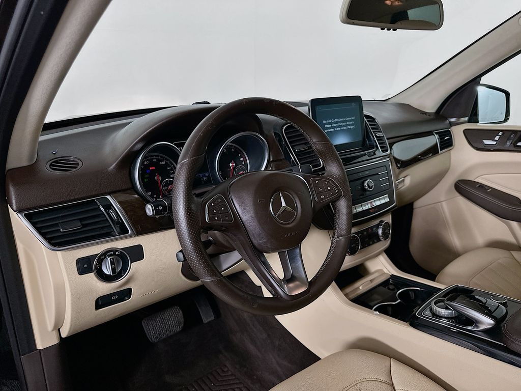 Thumbnail: 2018 Mercedes-Benz GLE - 9