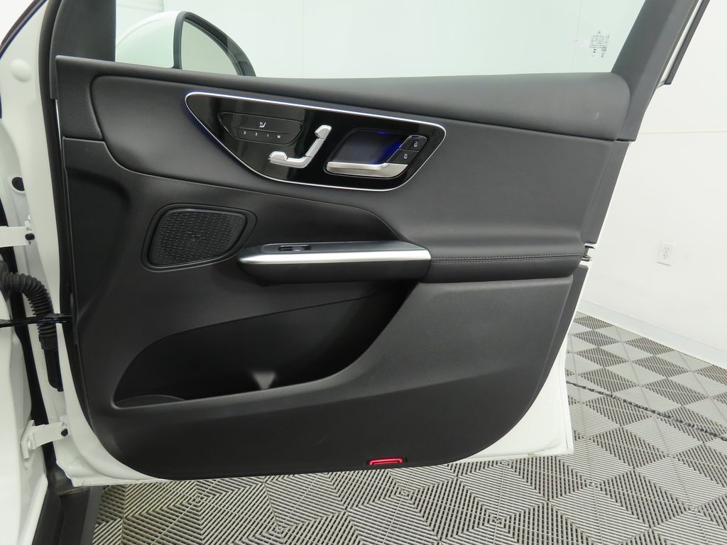 Thumbnail: 2025 Mercedes-Benz GLC - 25