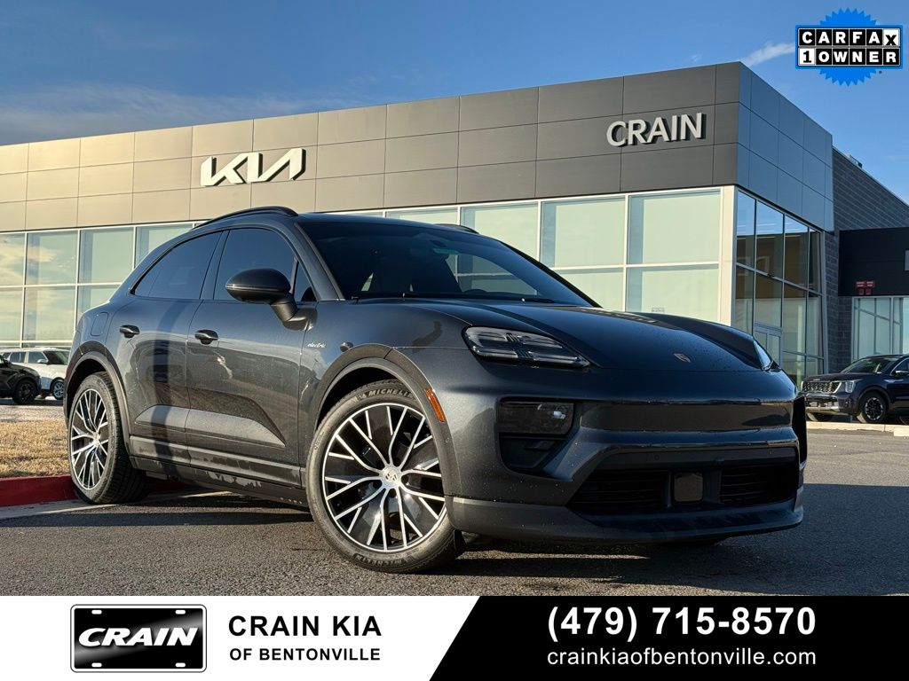 2024 Porsche Macan AWD