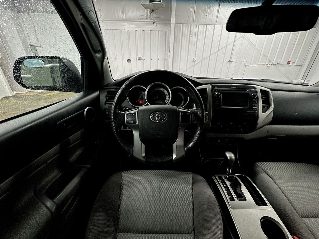 Used 2013 Toyota Tacoma Truck