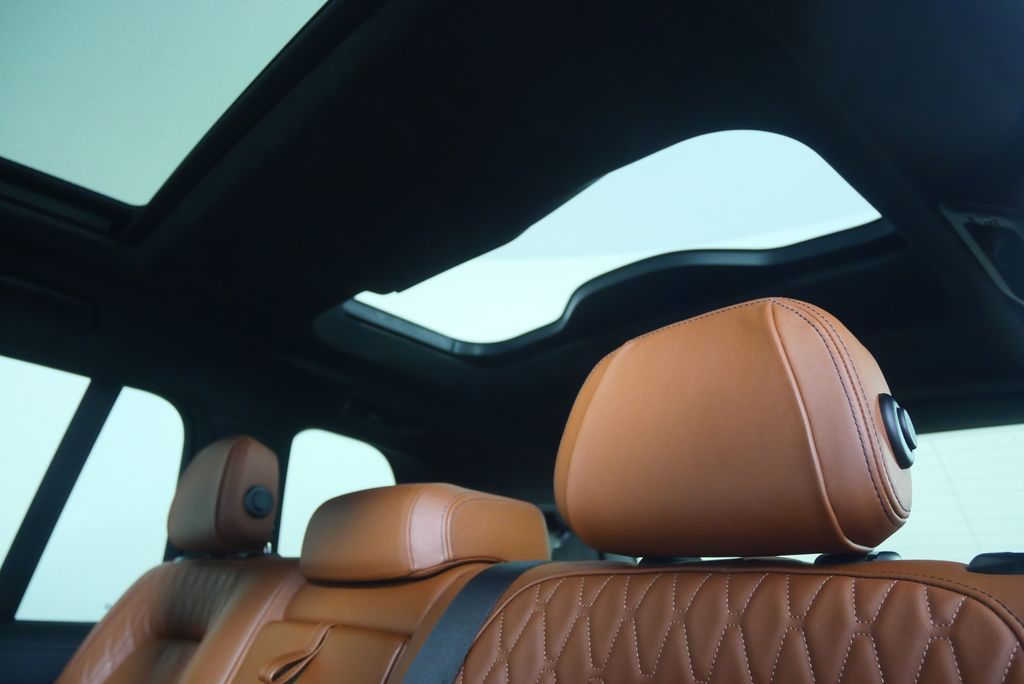 Thumbnail: 2021 BMW X7 - 17