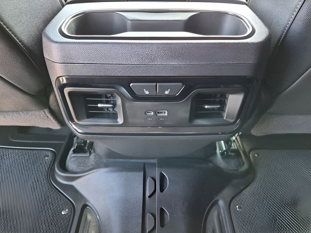 Used 2025 White GMC AT4 image 21