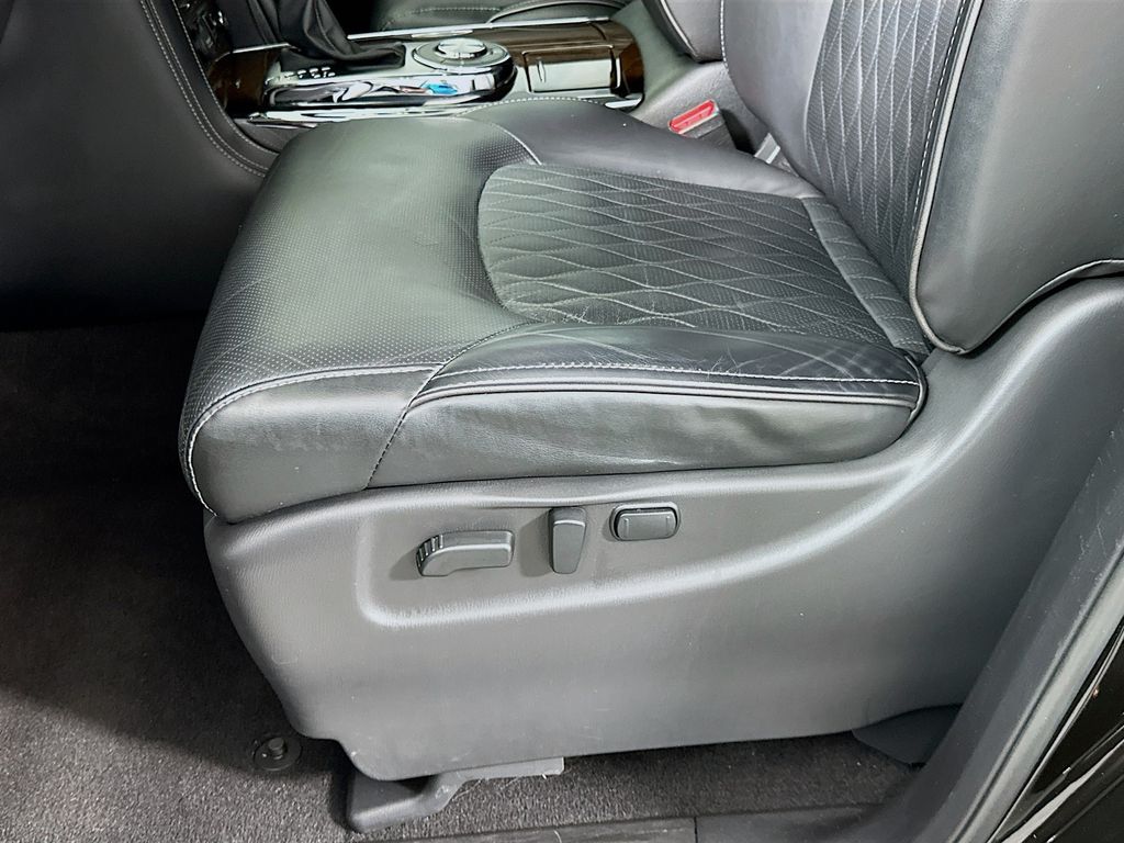 Thumbnail: 2019 INFINITI QX80 - 20