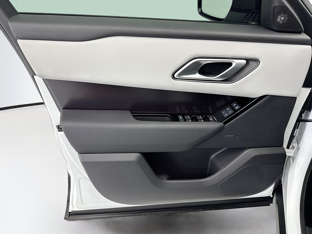 Thumbnail: 2026 Land Rover Range Rover Velar - 23