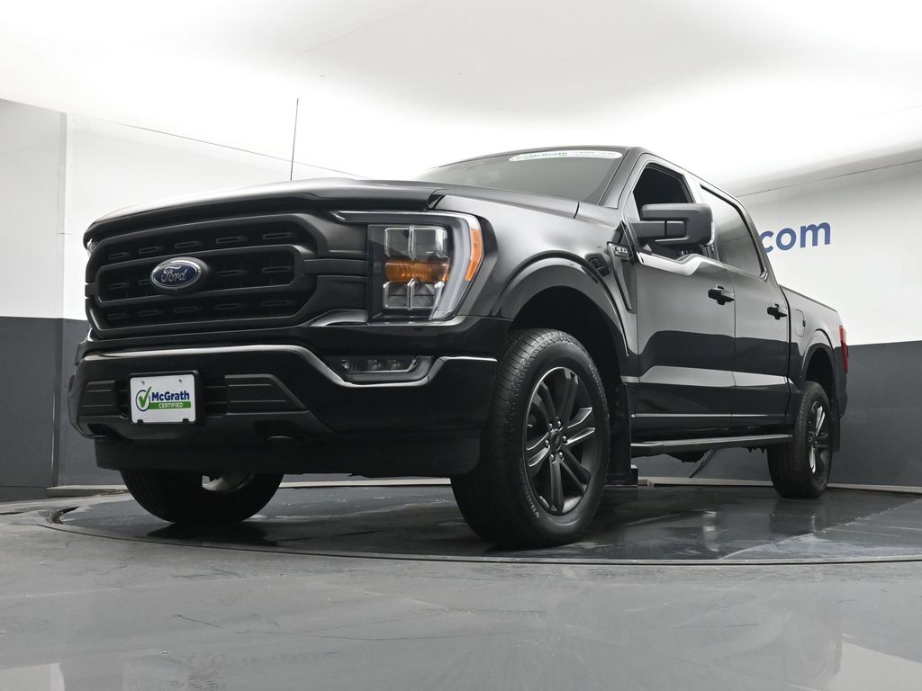 Certified Used 2022 Black Ford XLT image 6