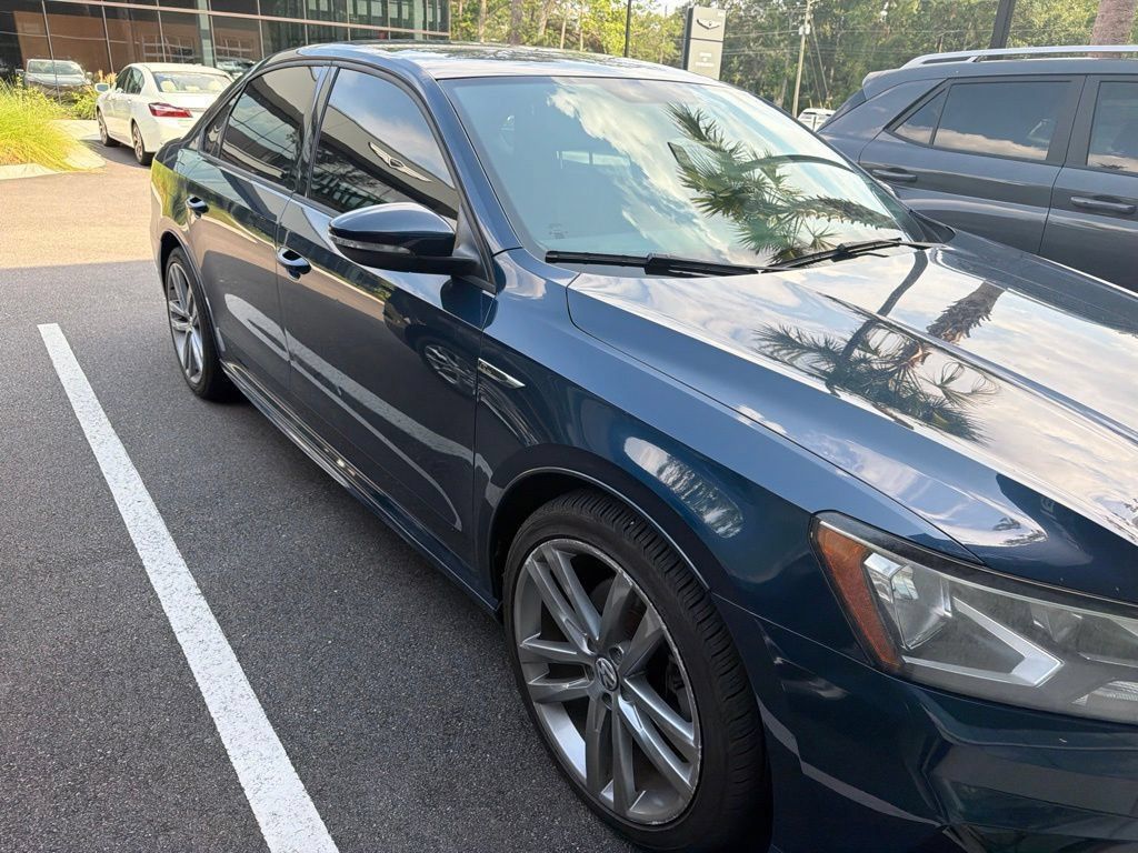 2018 Volkswagen Passat 2.0T R-Line FWD