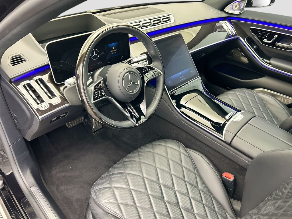 Thumbnail: 2024 Mercedes-Benz S-Class - 9
