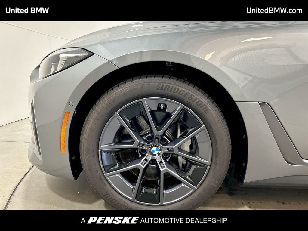 2025 BMW i4 eDrive40 10