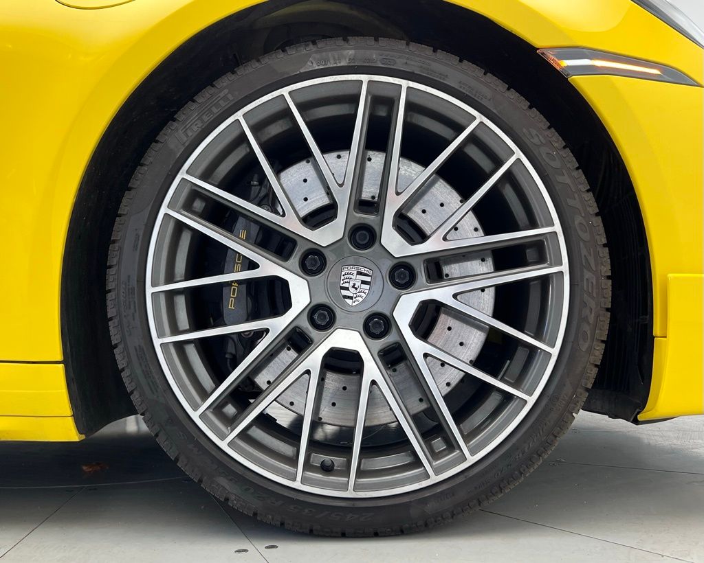 Thumbnail: 2022 Porsche 911 - 27