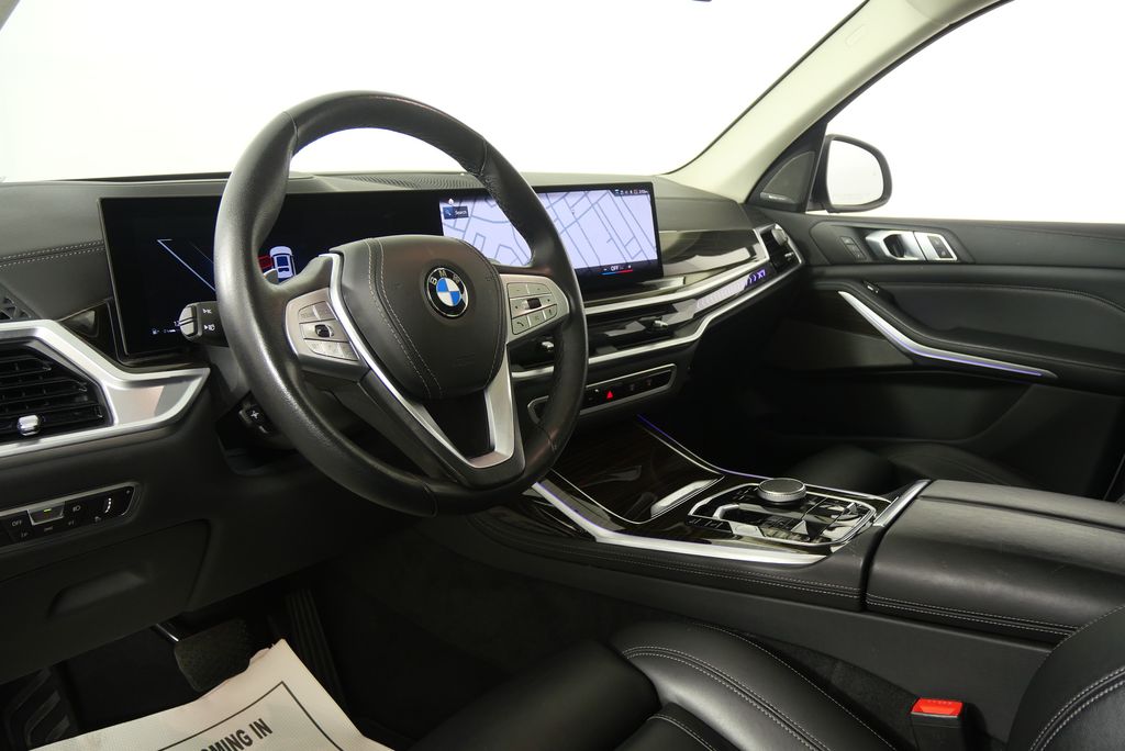 2023 BMW X7 xDrive40i 12