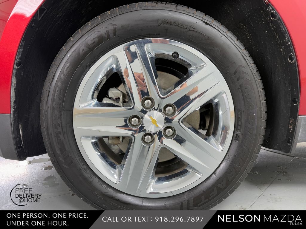 Used 2015 Red Chevrolet LTZ image 12