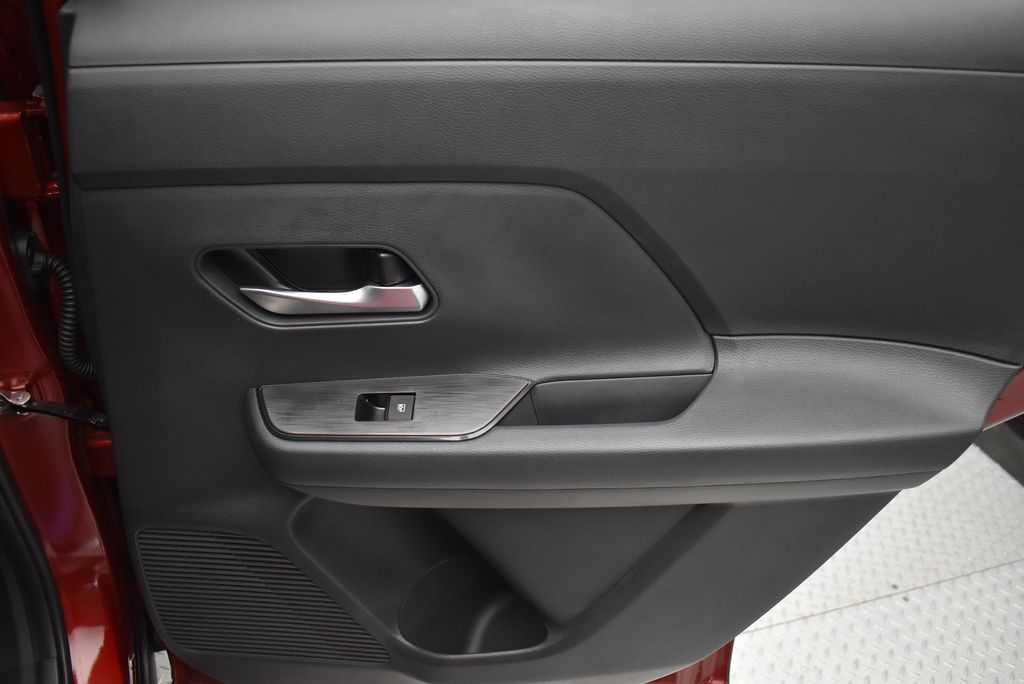 Thumbnail: 2026 Nissan Kicks - 27