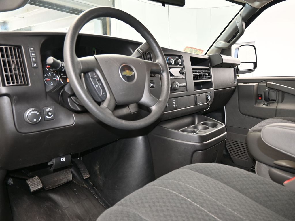 Used 2024 Summit White Chevrolet Work Van image 12