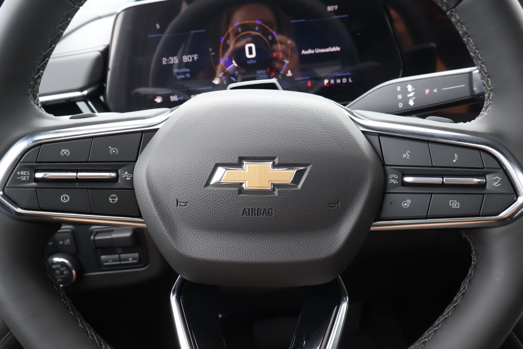 Thumbnail: 2025 Chevrolet Suburban - 24
