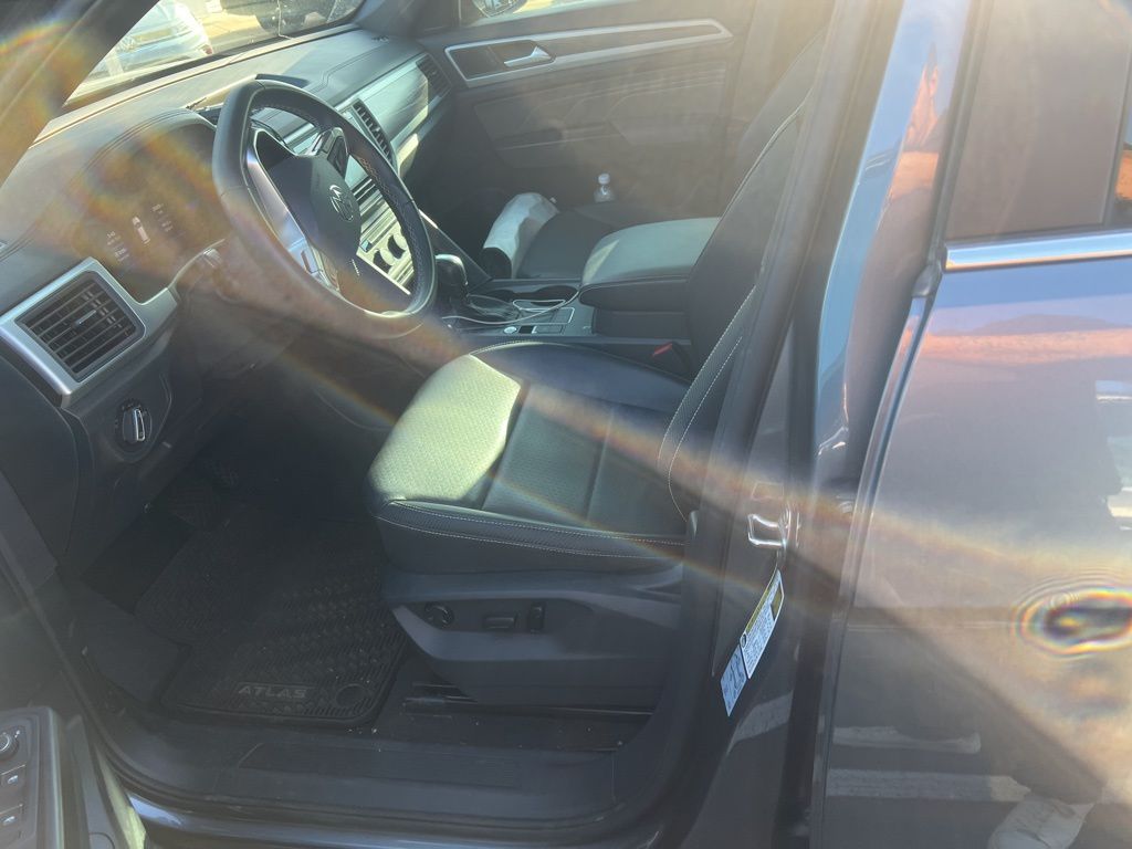 2022 Volkswagen Atlas SE 4