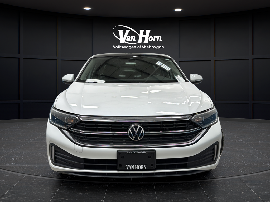 Used 2023 Opal White Volkswagen 1.5T SEL image 2