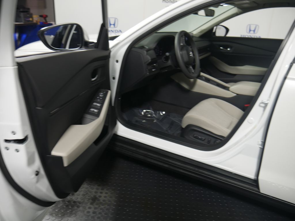 2024 Honda Accord EX 27