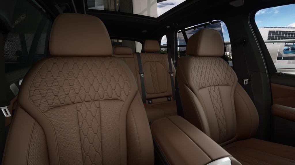 Thumbnail: 2026 BMW X5 - 11