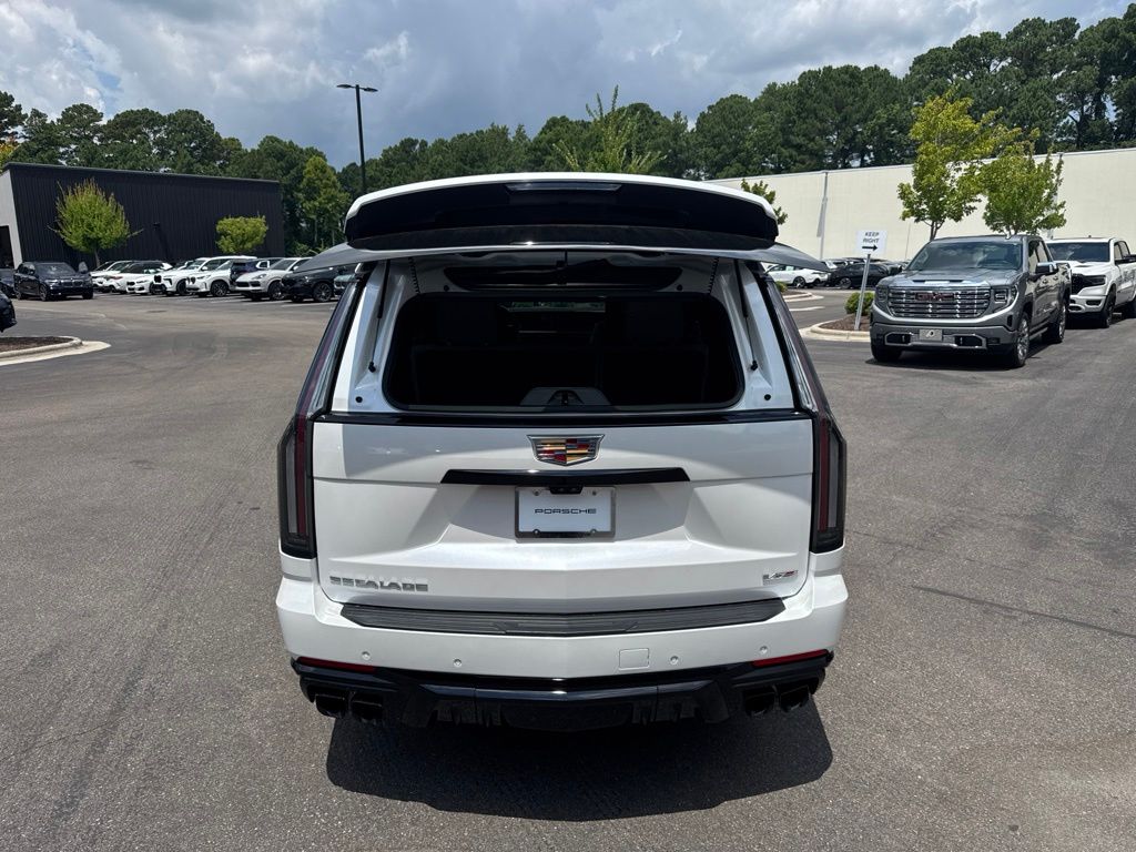 Thumbnail: 2025 Cadillac Escalade - 5