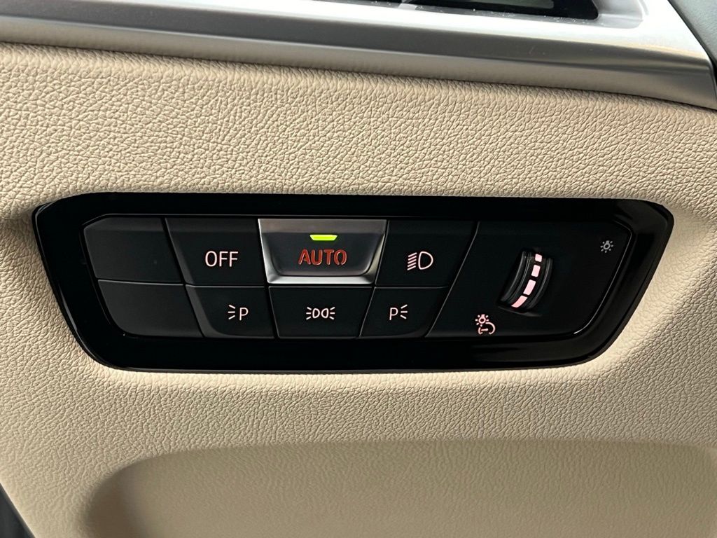 Thumbnail: 2025 BMW 3 Series - 19