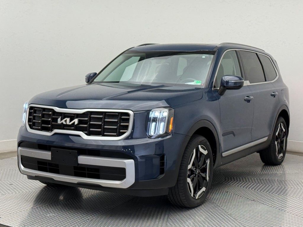 Thumbnail: 2023 Kia Telluride - 4