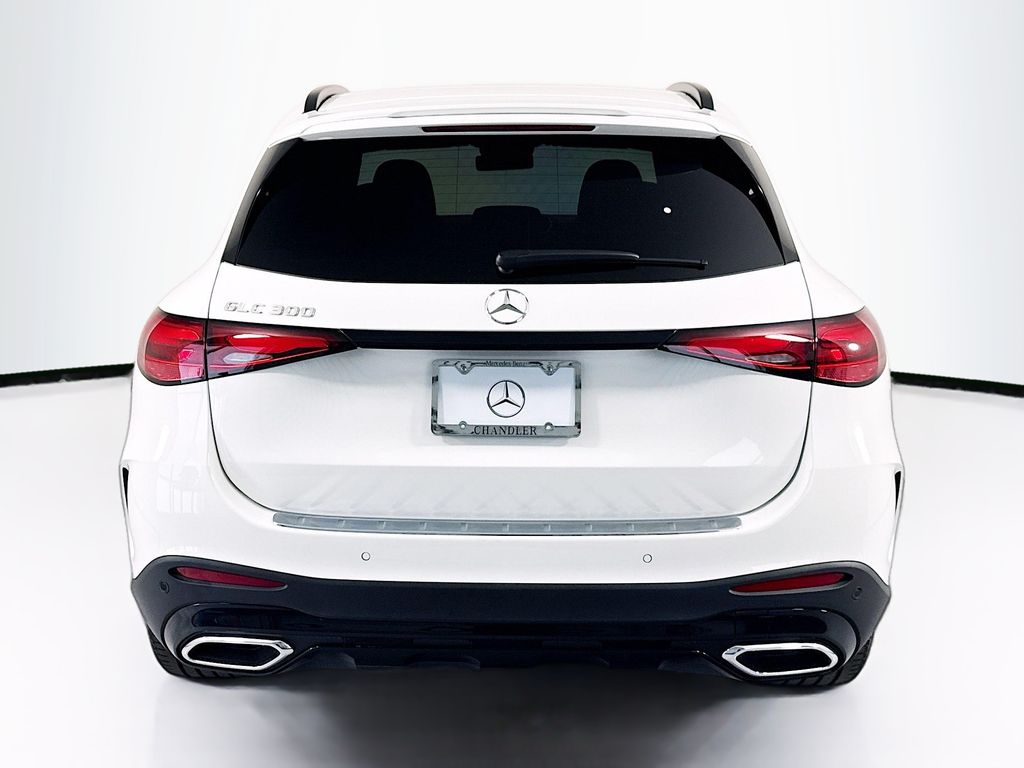 Thumbnail: 2026 Mercedes-Benz GLC - 6