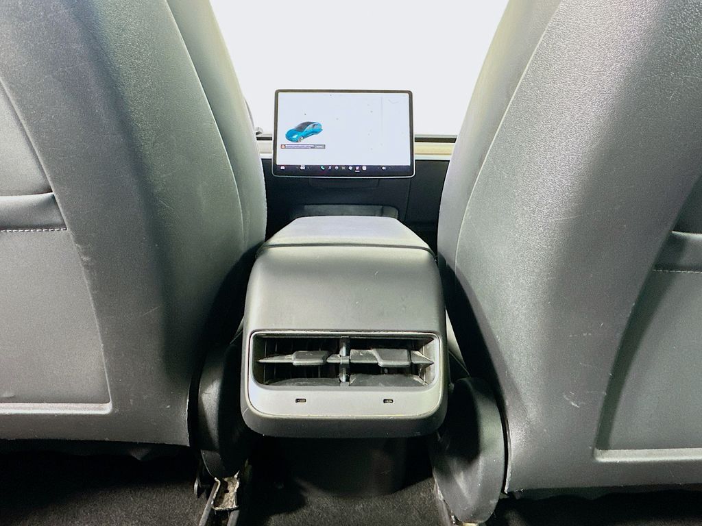 Thumbnail: 2021 Tesla Model 3 - 26
