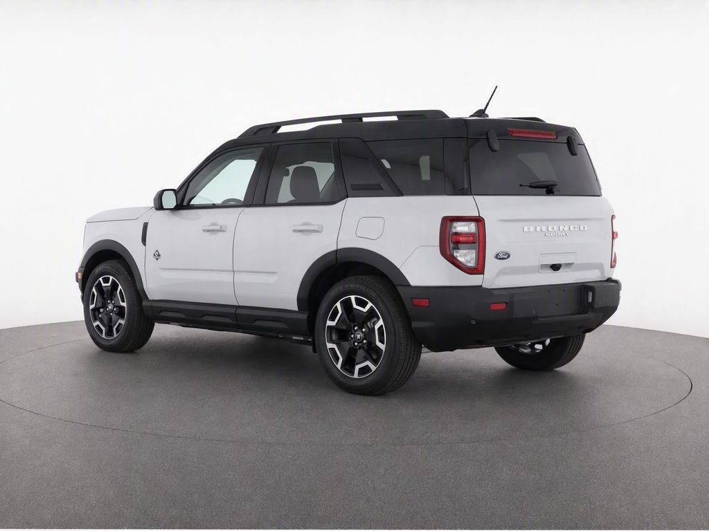 New 2026 Space White Metallic Ford Outer Banks® image 4