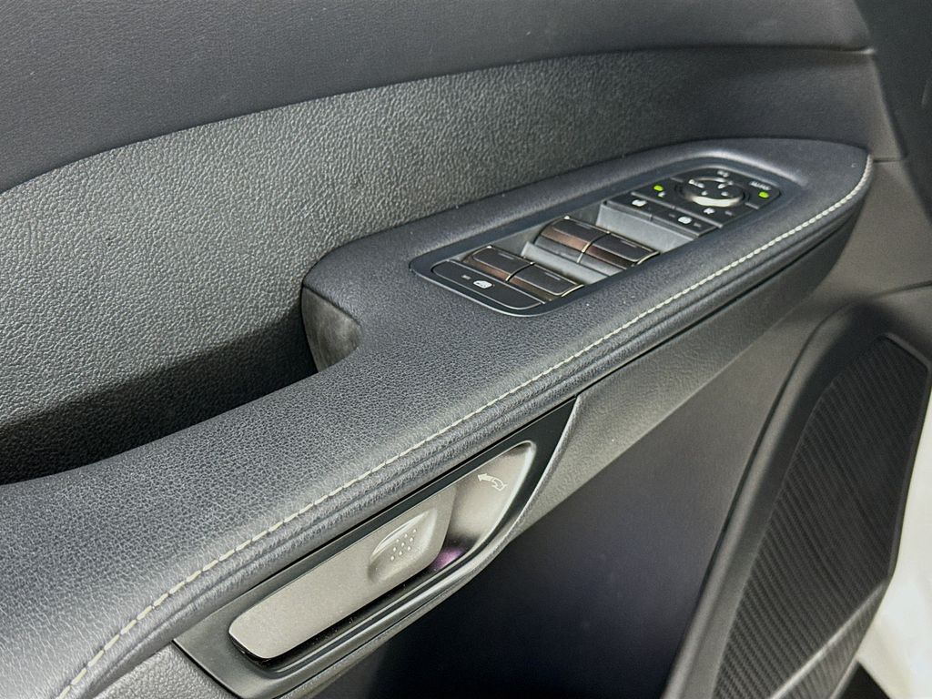 Thumbnail: 2025 Lexus RX - 18