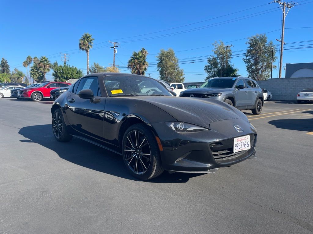 Jet Black Mica 2025 Mazda MX-5 Miata Convertible Rear-Wheel Drive 6-Speed Automatic