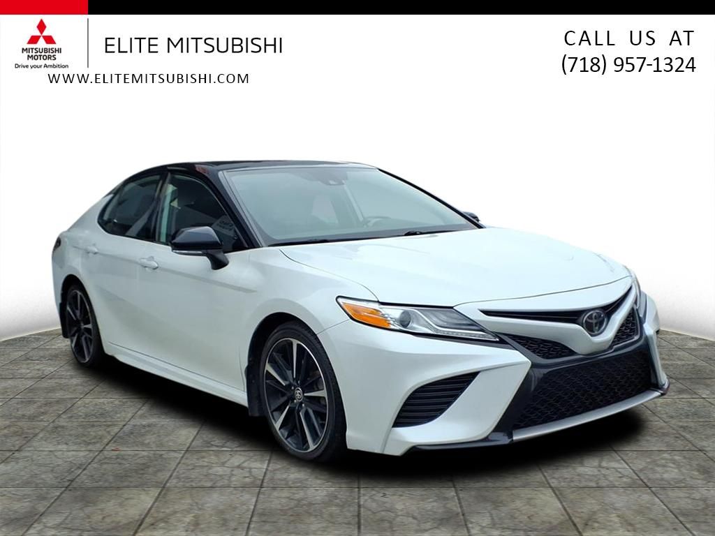 2020 Toyota Camry XSE's photo