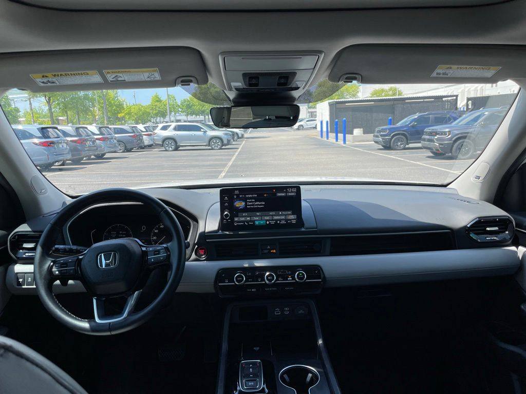 Thumbnail: 2025 Honda Pilot - 10