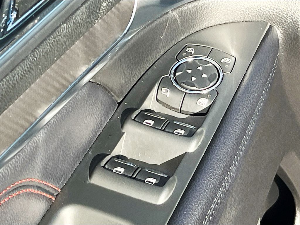 Used 2017 Quartz Metallic Ford Sport image 18