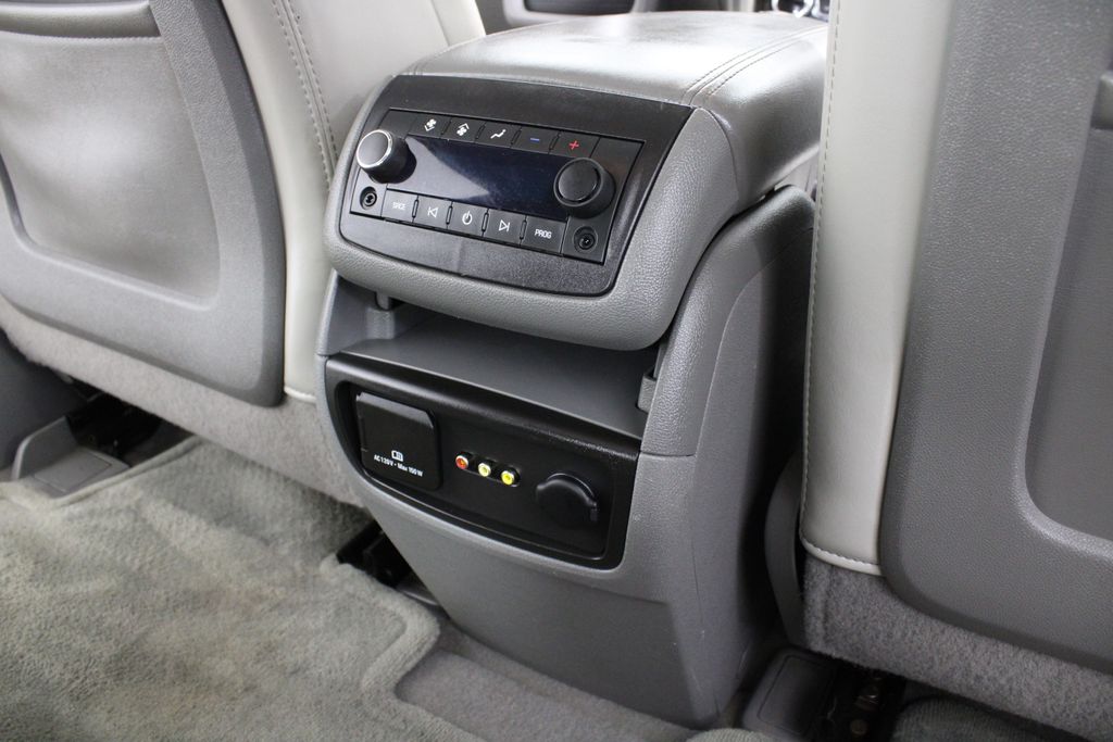 Used 2013 Chevrolet Traverse for sale in 