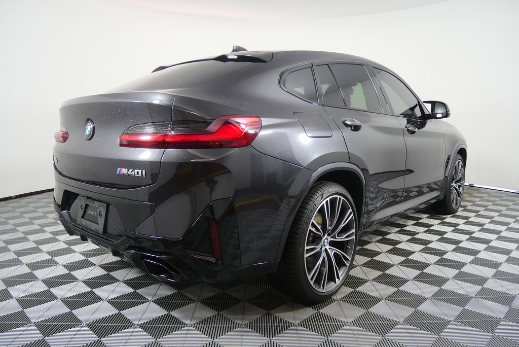 Thumbnail: 2024 BMW X4 - 3