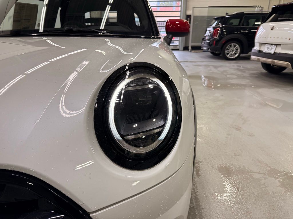 Thumbnail: 2026 MINI Cooper - 9