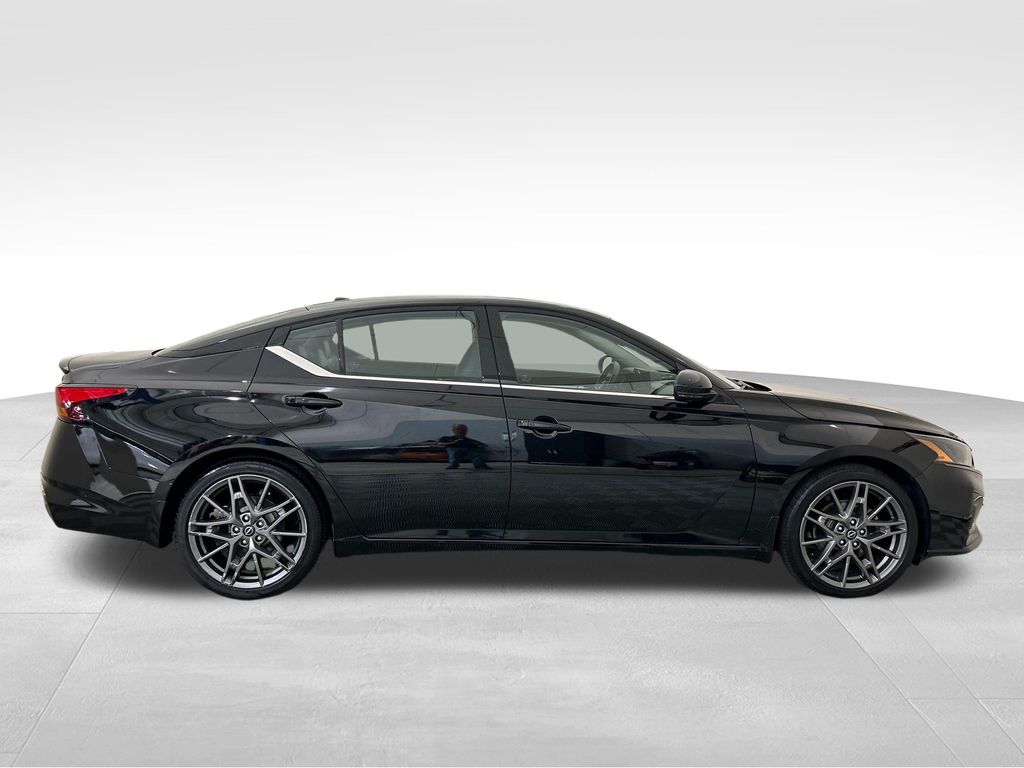 Certified Used 2023 Black Nissan 2.0 SR image 7
