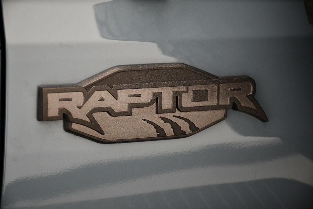 Thumbnail: 2022 Ford Bronco - 9